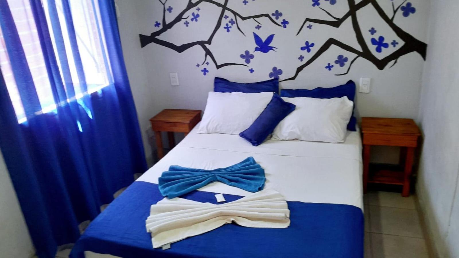 Hostel Damaris Πουέρτο Ιγκουασού Δωμάτιο φωτογραφία